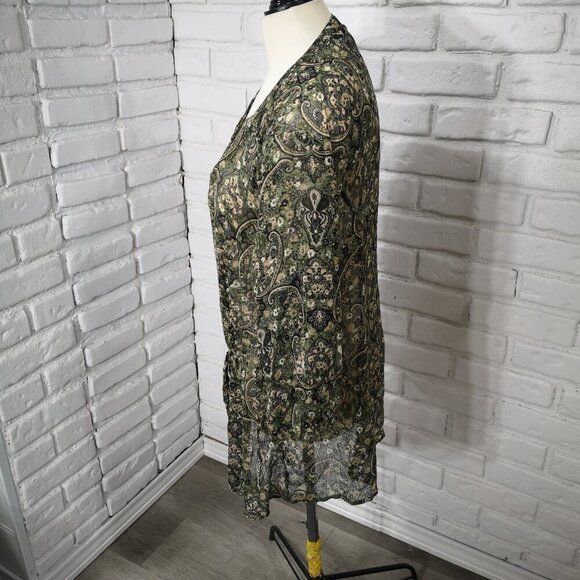 Reitmans Plus Ladies Size 16 Green Tan & Black Pattern Sheer Button Front Blouse - Picture 4 of 9